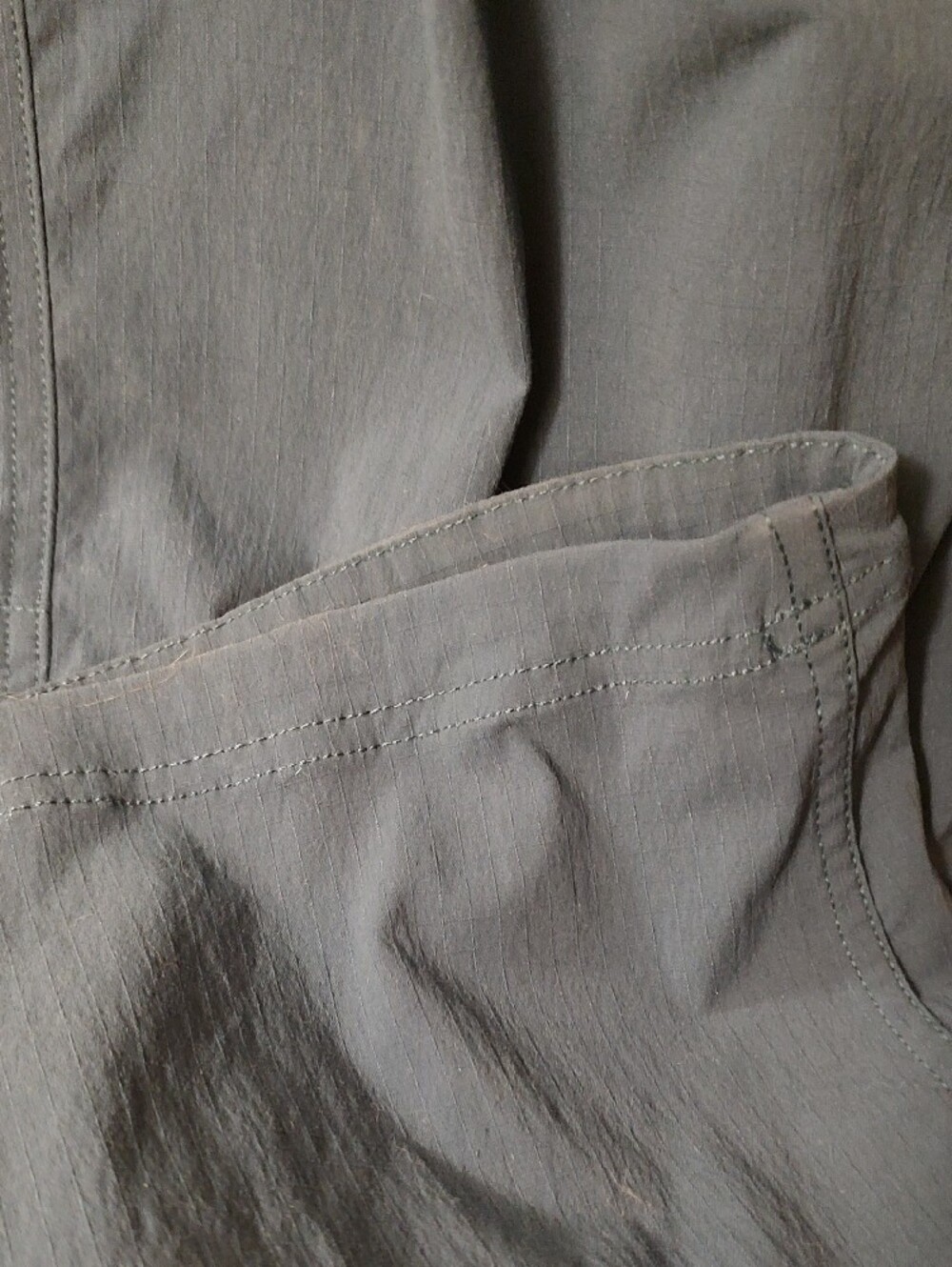 Duluth Trading Co Teal L x 35 Heirloom Gardening Bib Overalls - Picture 5 of 10